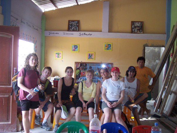 The group in an Ecuadorian school, 2007